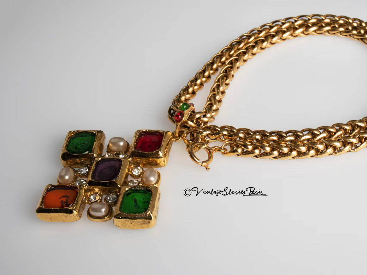 Vintage Chanel Iconic Gripoix Necklace