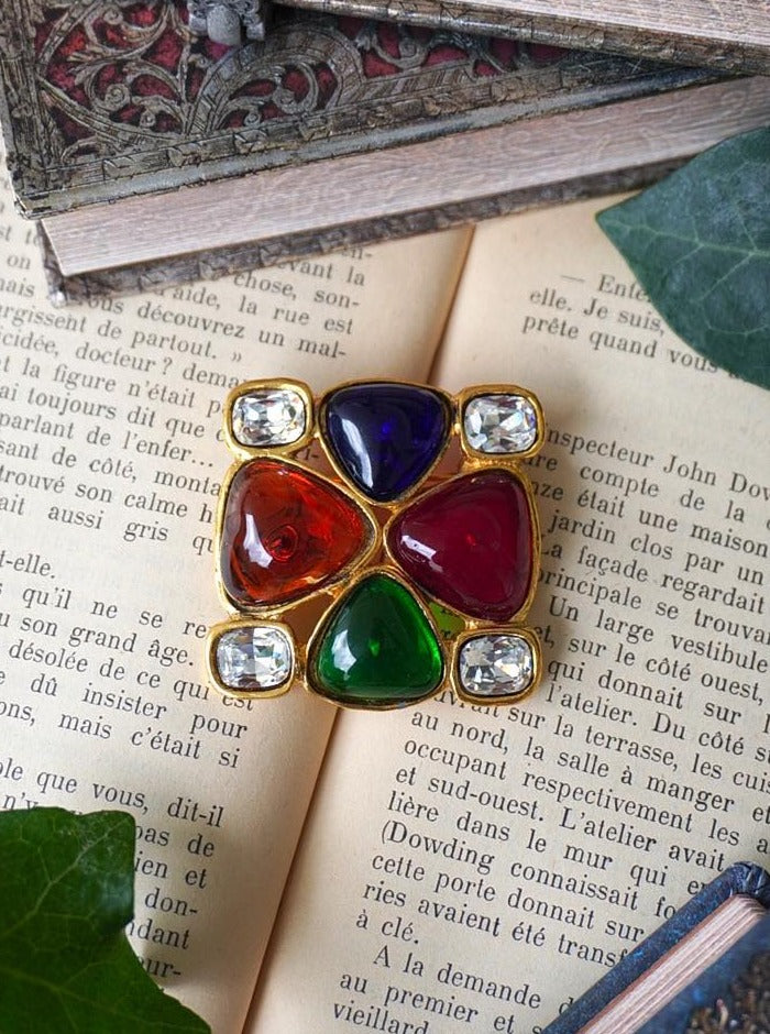 Vintage Chanel Gripoix Glass Brooch