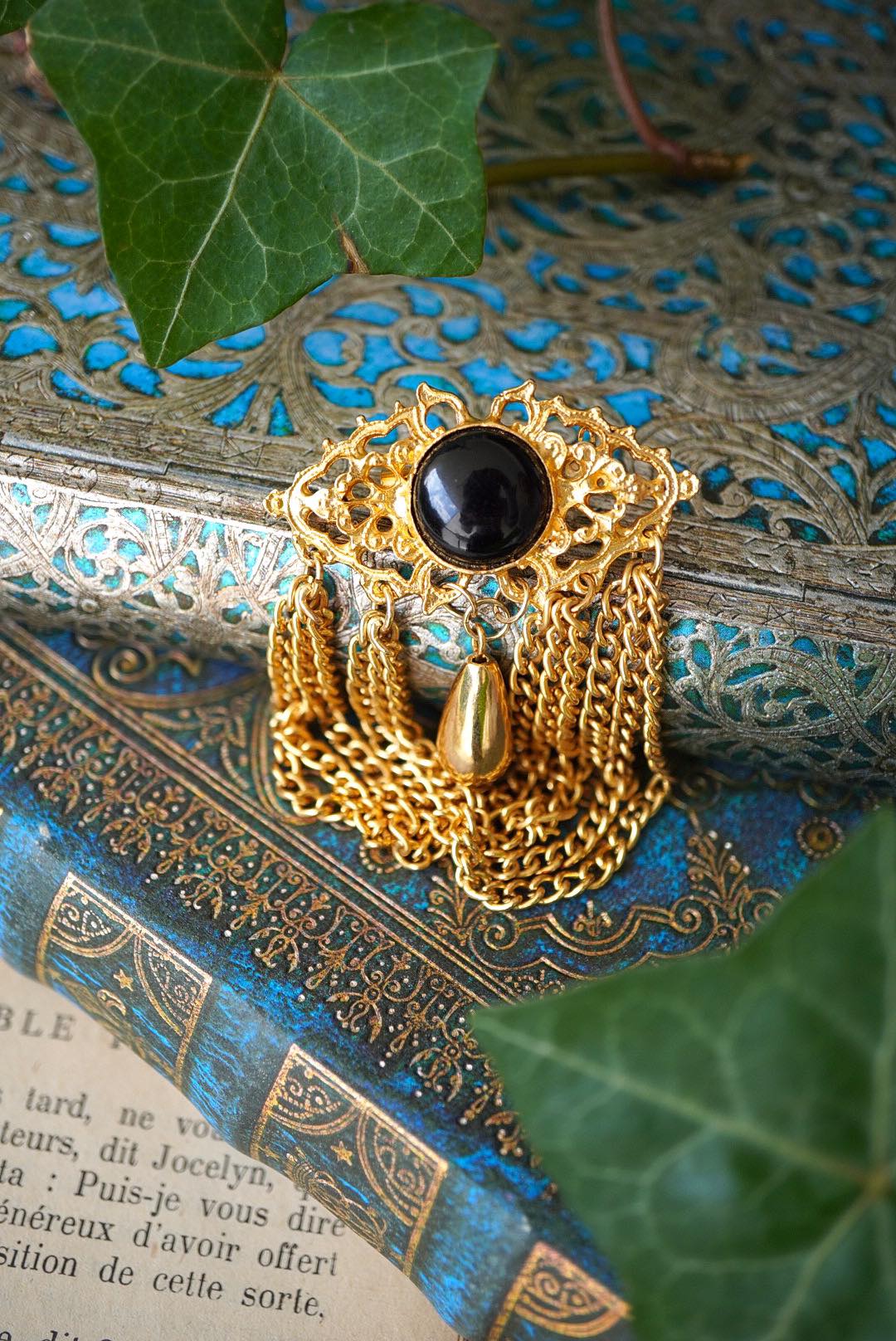 Vintage Gold-Plated Brooch