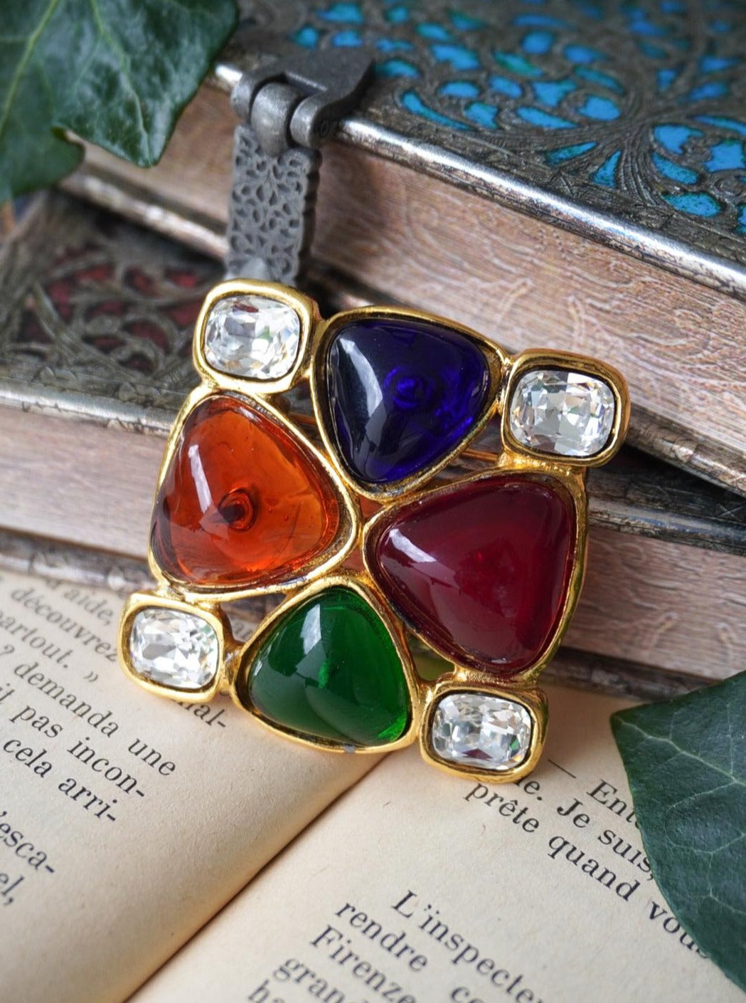 Vintage Chanel Gripoix Glass Brooch