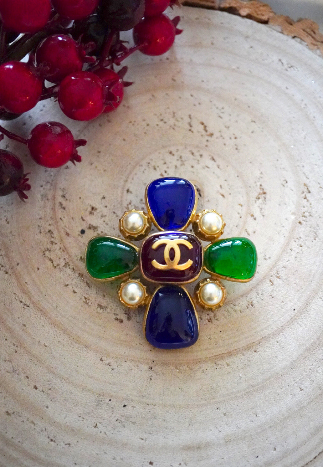 Vintage Chanel Brooch/Pendant 1980s