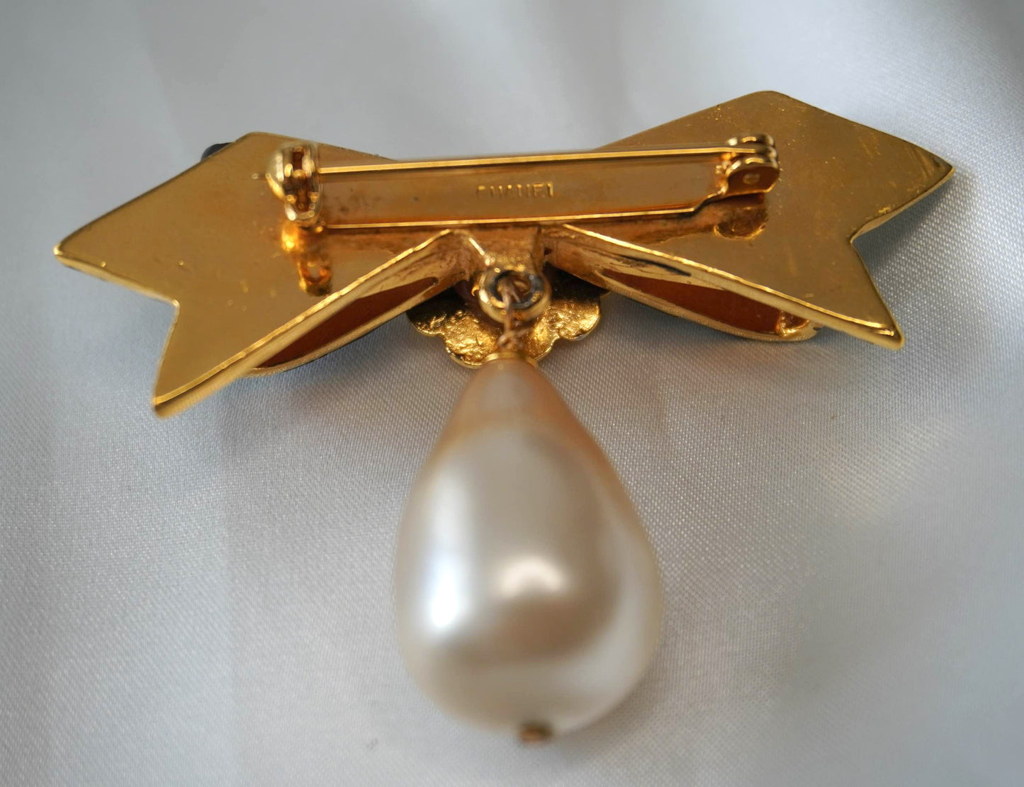 Vintage Chanel Bow Brooch 1980s